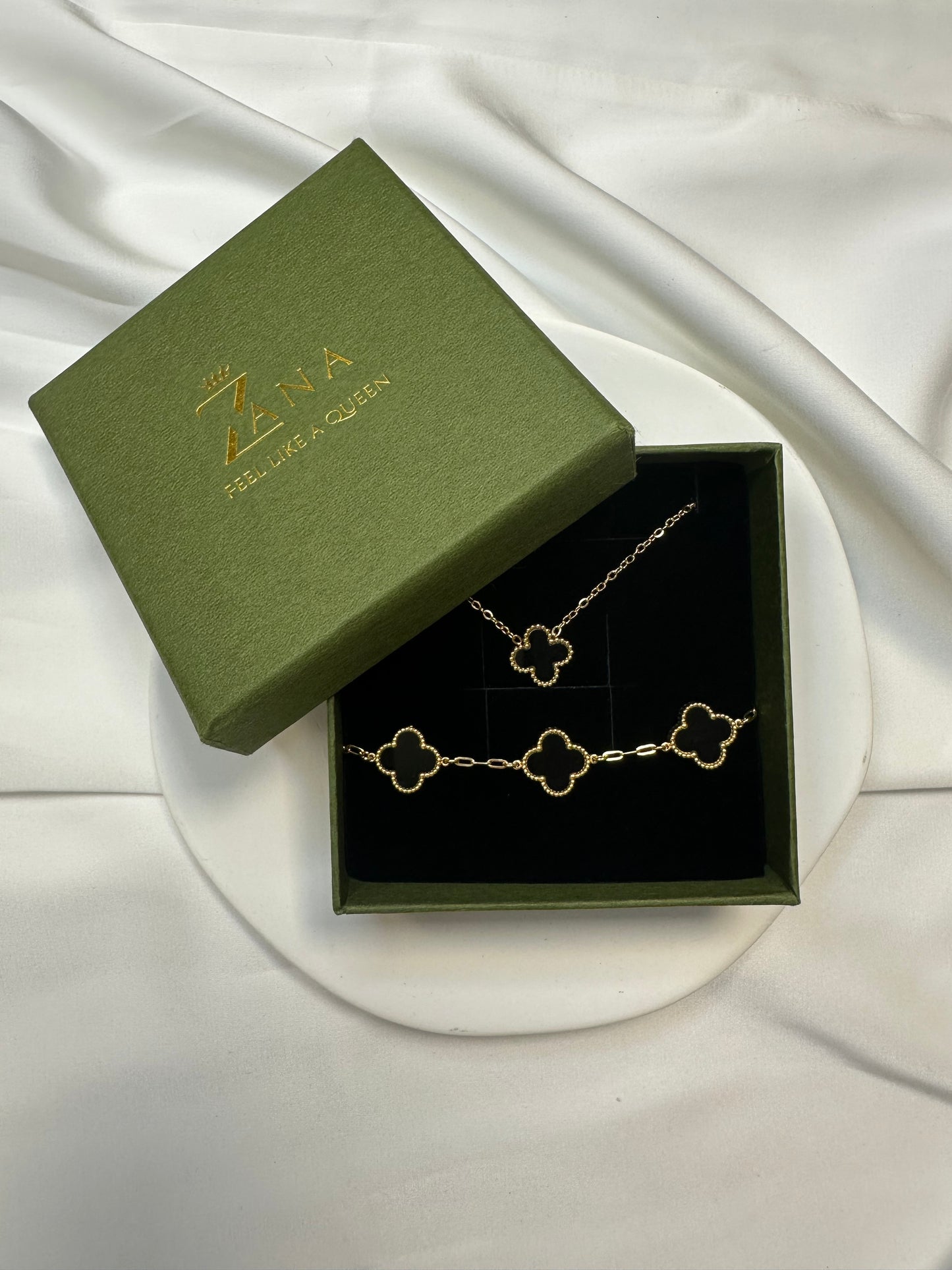 Ensemble de bijoux Aura