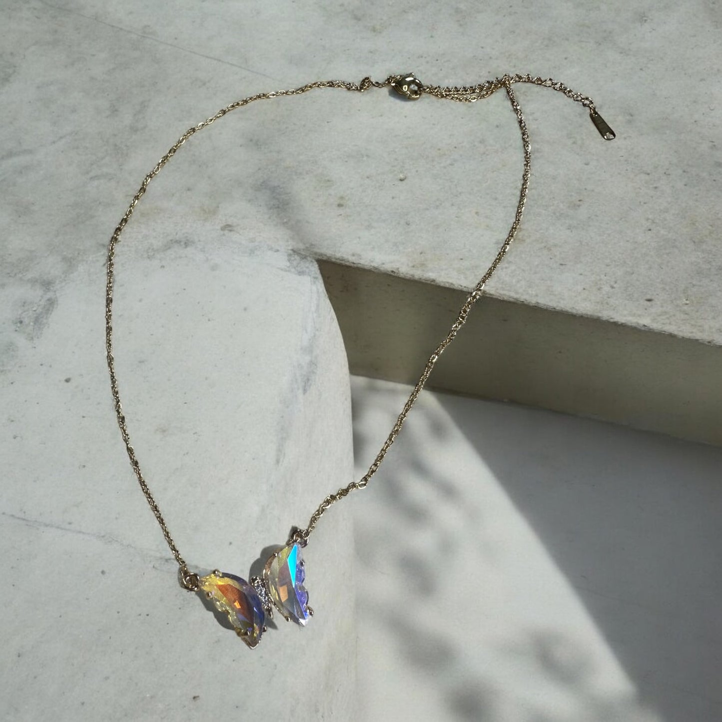 Collier - Butterfly Bliss en acier inoxydable, plaqué or 18 carats