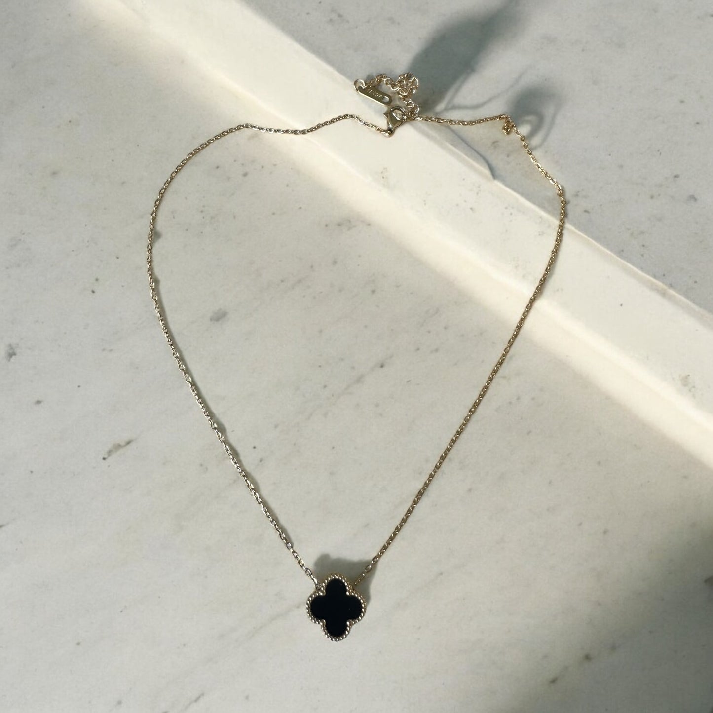 Collier Aura – en acier titane