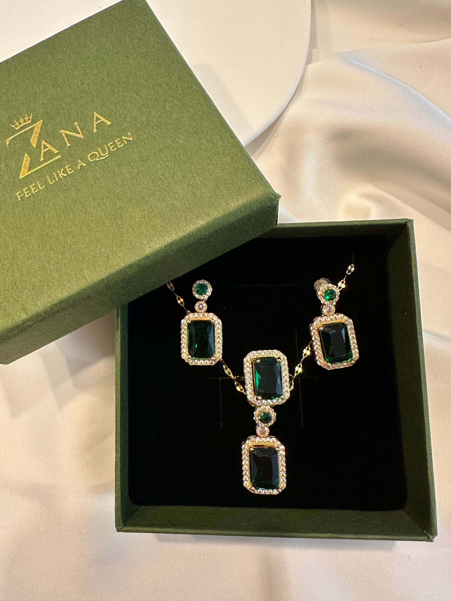 Schmuckset Majesté - aus Edelstahl