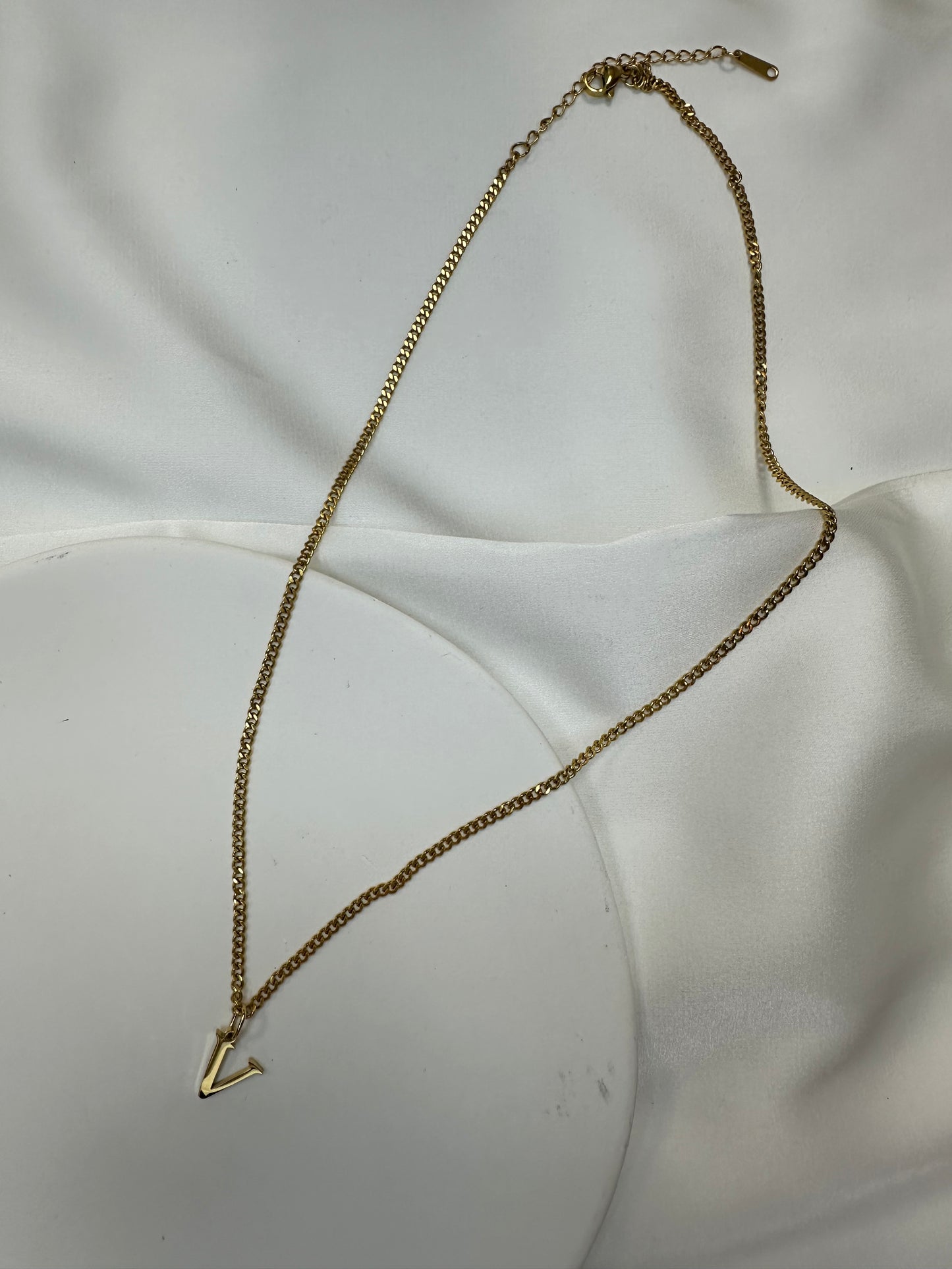 Halskette Luxe Initial - aus Edelstahl