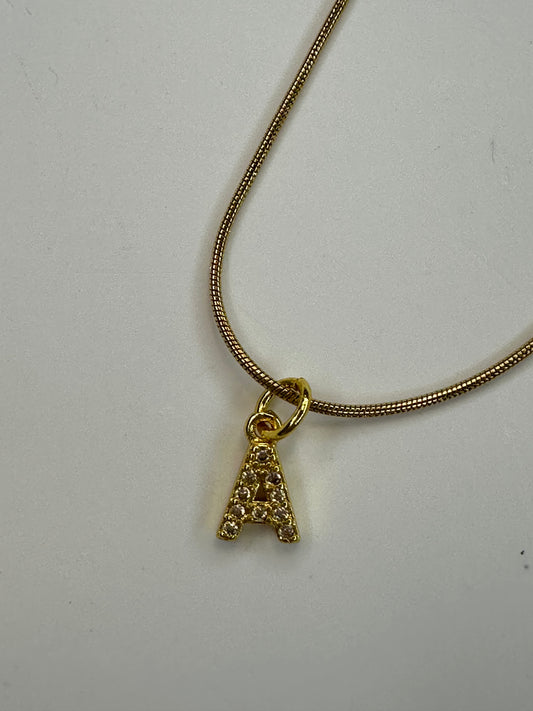 Halskette Sparkle Initial - aus Edelstahl