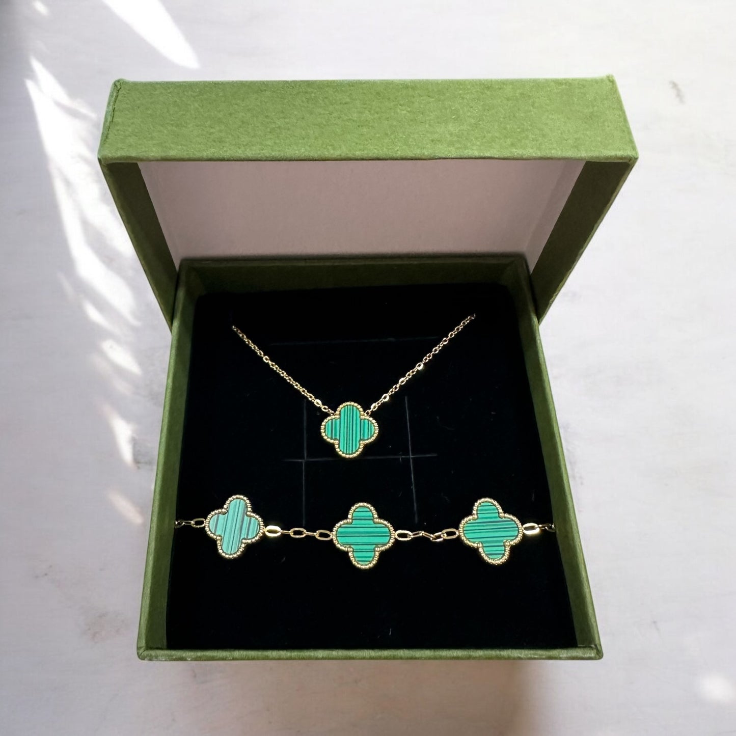 Set di gioielli Aura luminosa e Allegra